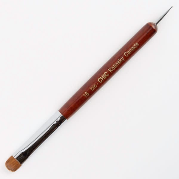 Bio Chic – Kolinsky Canada French Brush W/ Dotting Tool Wood Handle – # 16